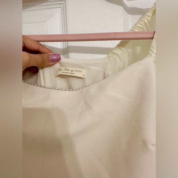 LICHI DRESS. MEDIUM. CREAM. Worn once. Medium is like small. Price is negotiable - Picture 8 of 10